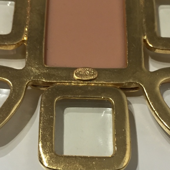 Chanel Vintage 1996 Gripoix Glass Brooch - Picture 9 of 15
